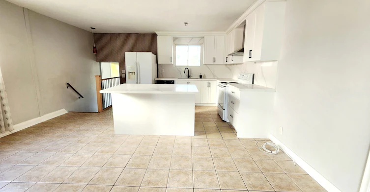 Main-557 Stirling Avenue S, Kitchener, ON, N2M 3J5 - 7