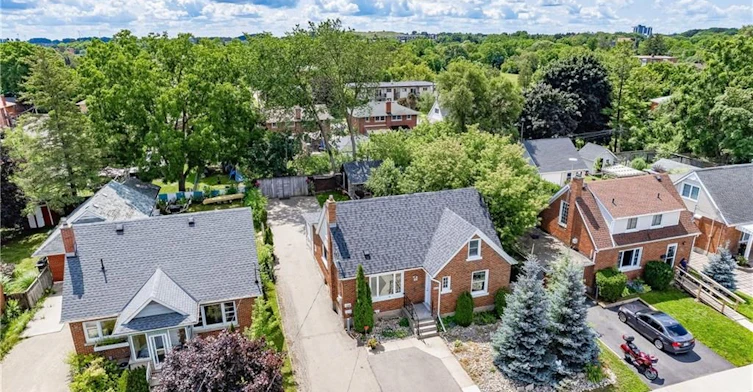 Main-557 Stirling Avenue S, Kitchener, ON, N2M 3J5 - 2