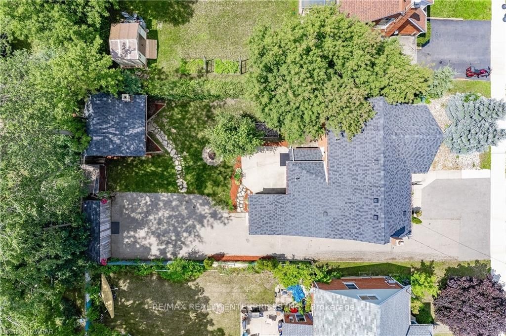 Main-557 Stirling Avenue S, Kitchener, ON, N2M 3J5 - 3