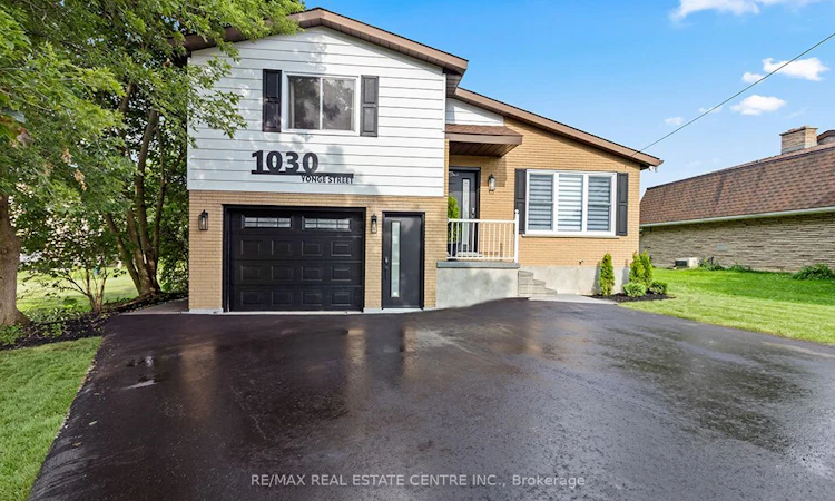 1030 Yonge Street S