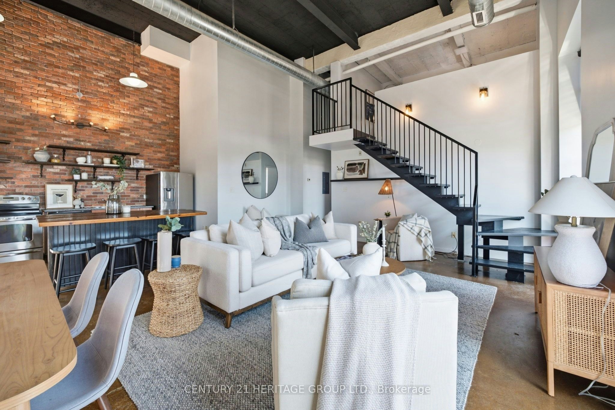 410-11 Rebecca Street, Hamilton, ON, L8R 3H7