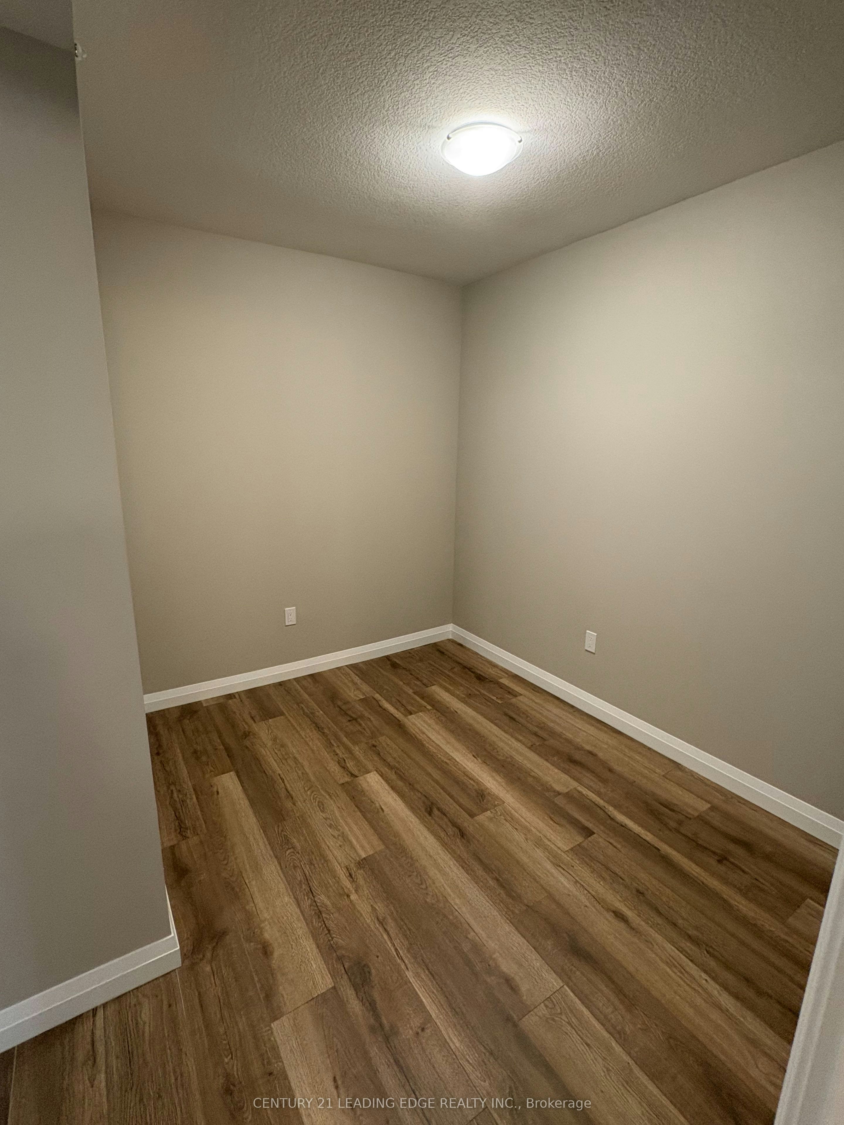 908-93 Arthur Street, Guelph, ON, N1E 0S6 - 9