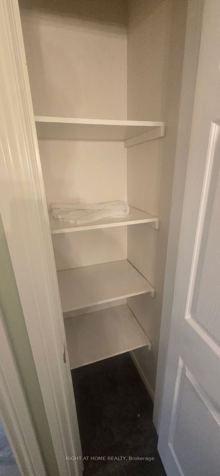 508 Farnham Court, Kingston, ON, K7M 8Y1 - 12
