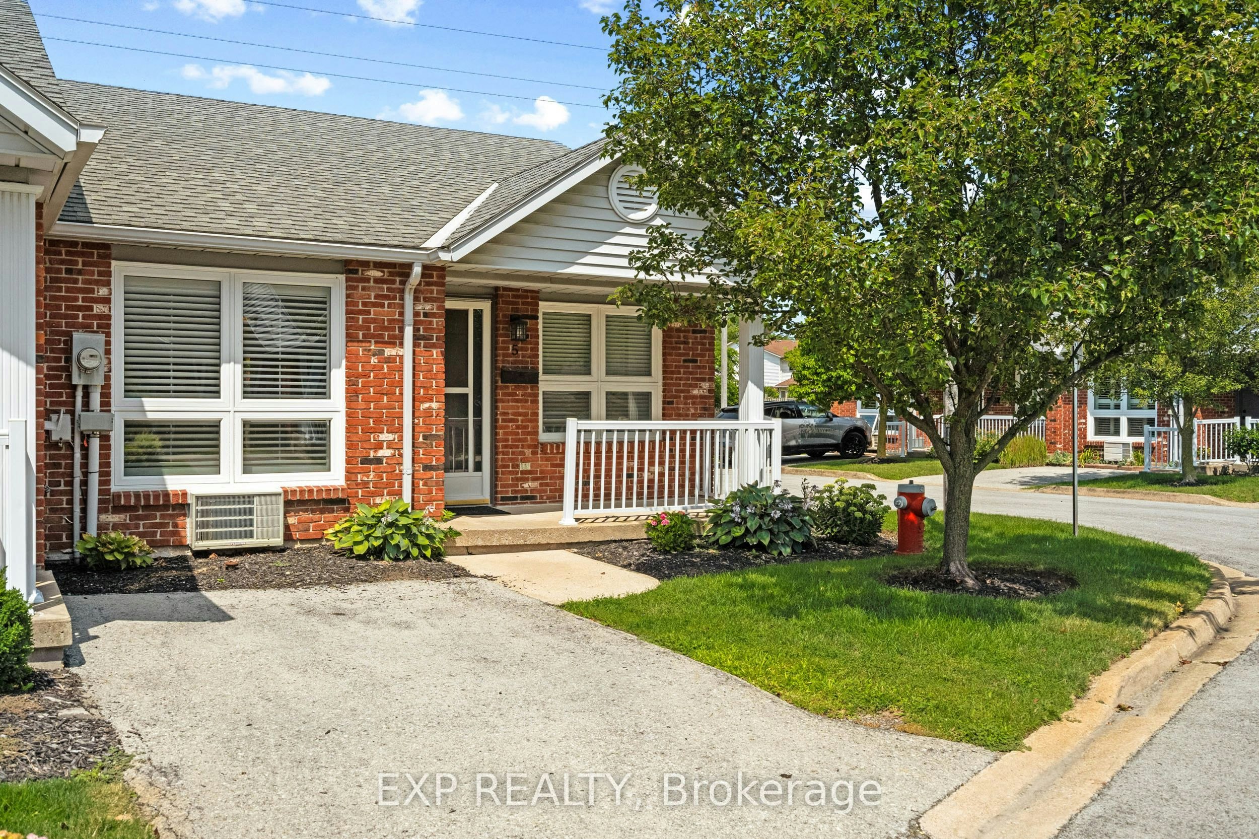 5-226 Vansickle Road, St. Catharines, ON, L2S 2S7