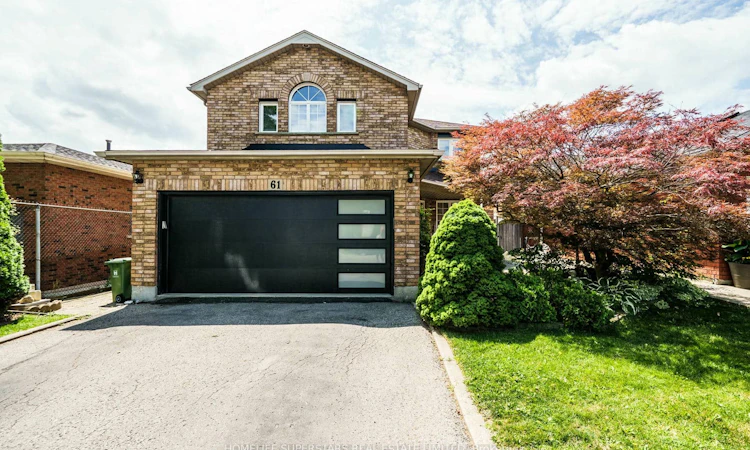 61 Lawnhurst Drive