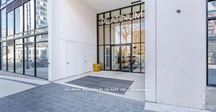 1001-15 Queen Street S, Hamilton, ON, L8P 0C6 - 2