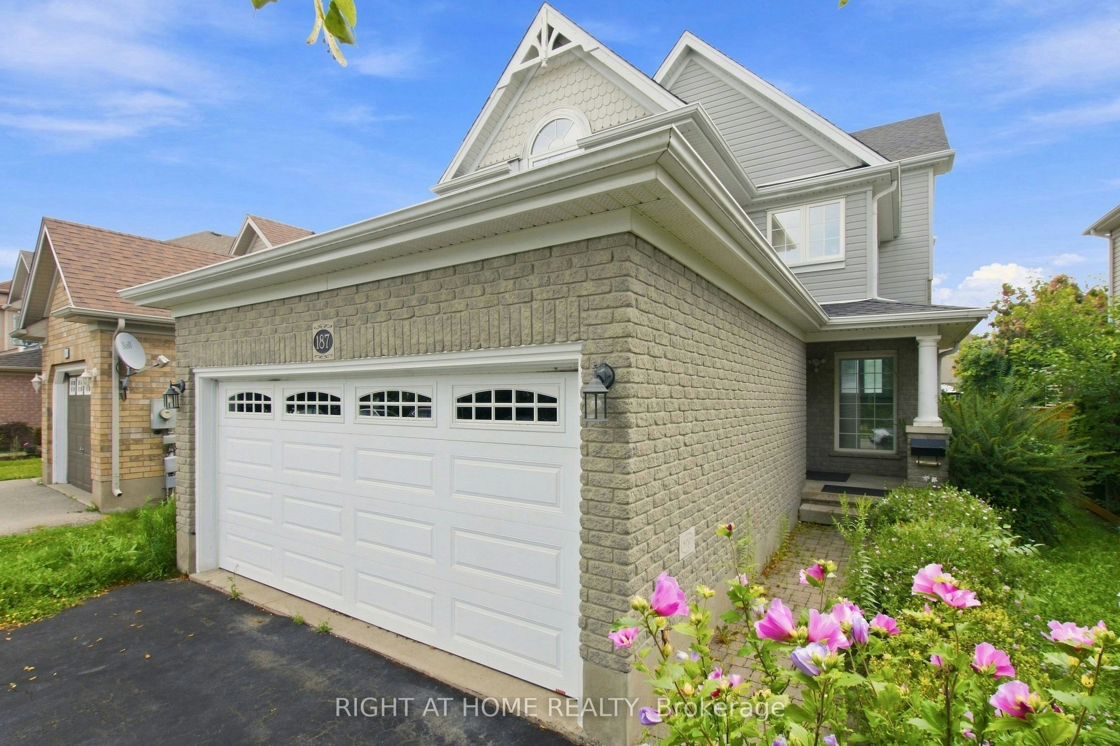 187 Clairfields Drive E, Guelph, ON, N1L 1N4 - 2