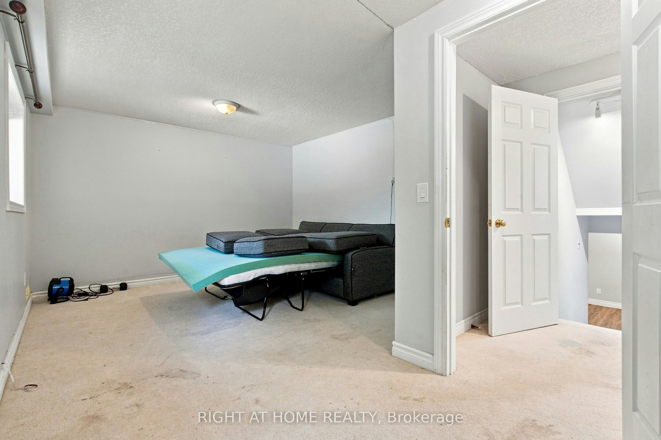 187 Clairfields Drive E, Guelph, ON, N1L 1N4 - 21