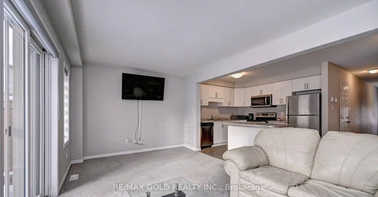 35-50 Pinnacle Drive, Kitchener, ON, N2P 0H8 - 4
