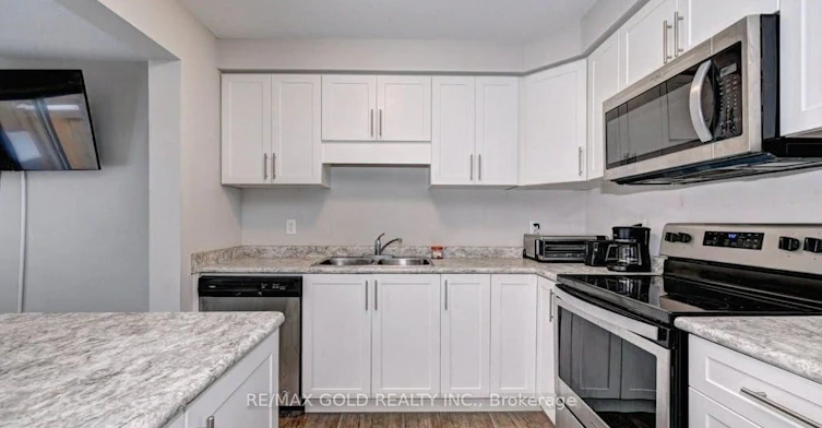 35-50 Pinnacle Drive, Kitchener, ON, N2P 0H8 - 11