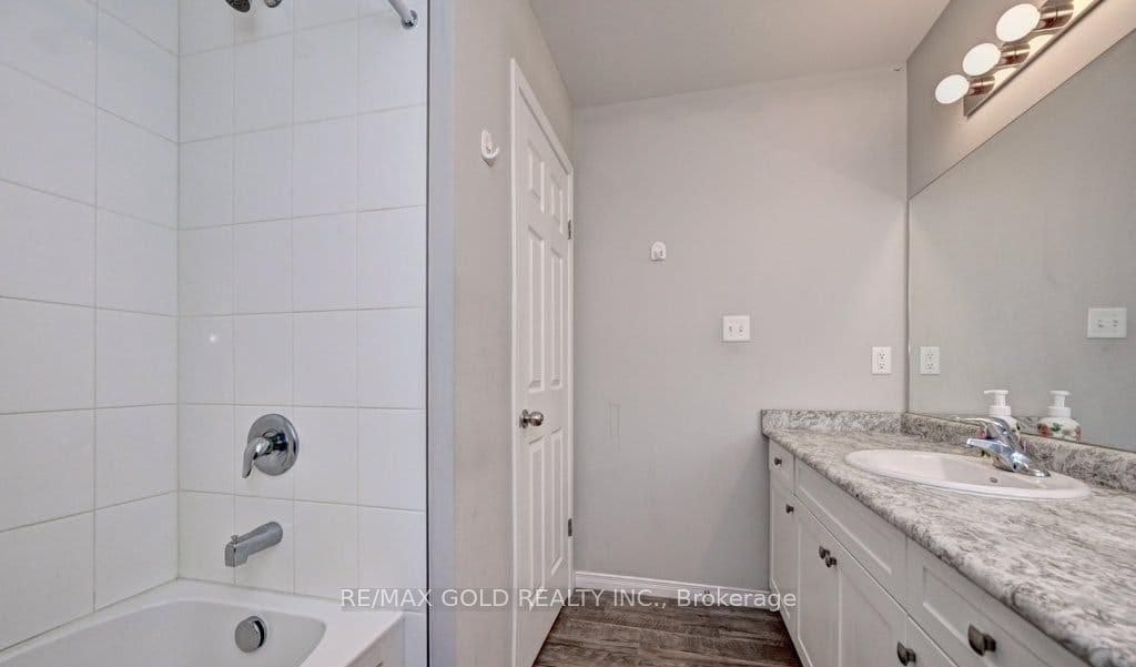 35-50 Pinnacle Drive, Kitchener, ON, N2P 0H8 - 22