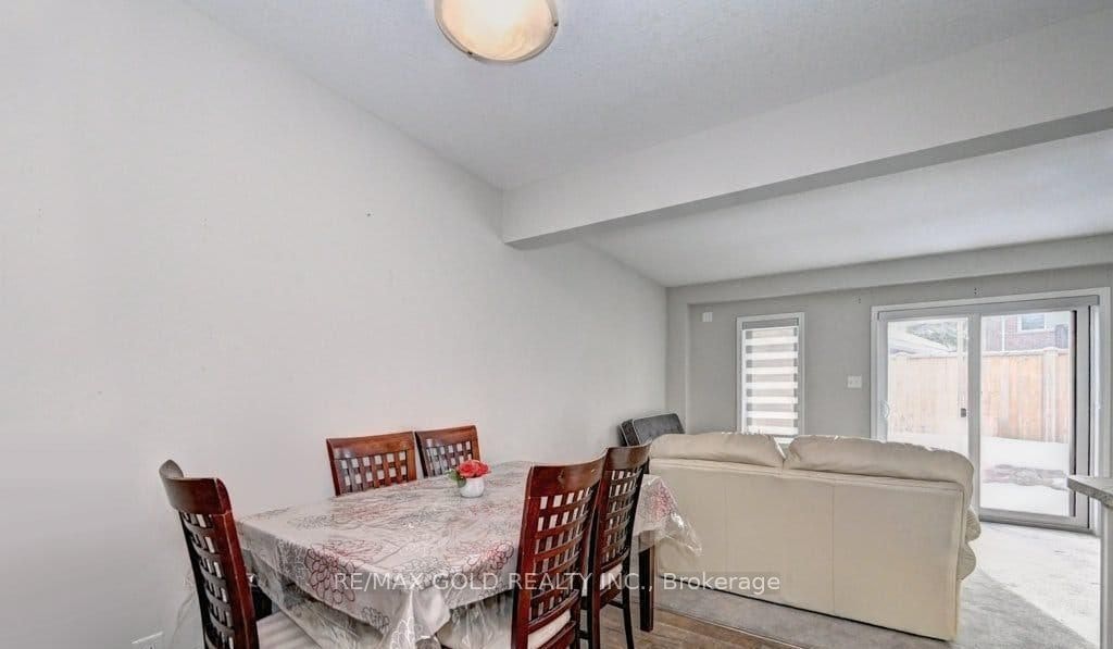 35-50 Pinnacle Drive, Kitchener, ON, N2P 0H8 - 3