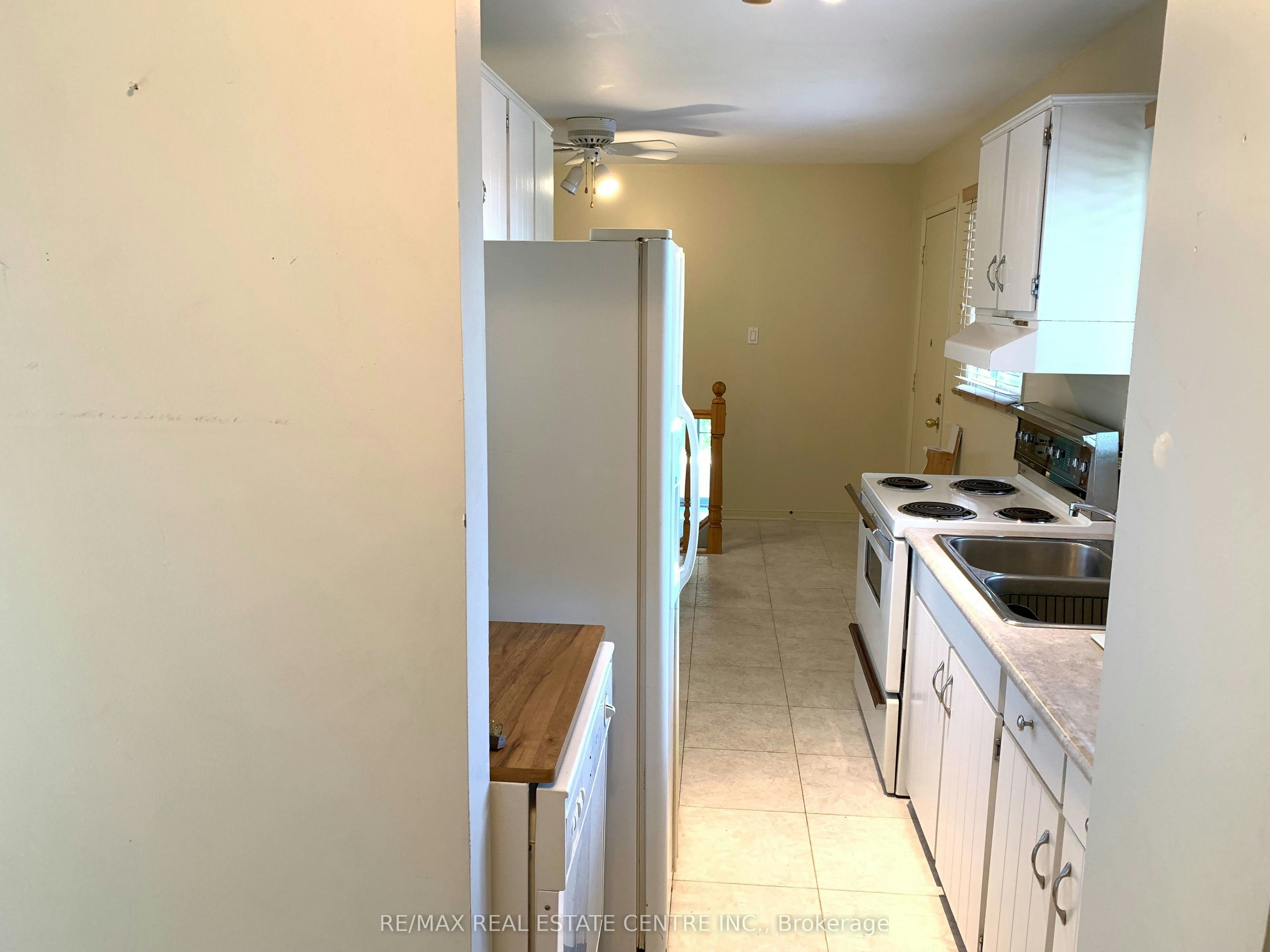 14 Sandsprings Crescent, Kitchener, ON, N2E 2C7 - 21