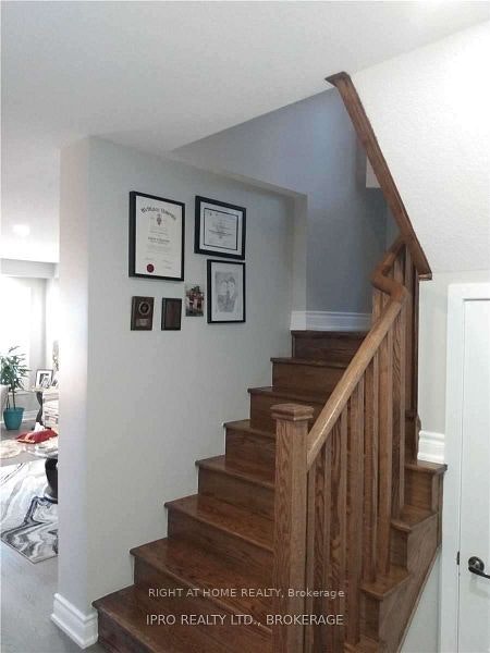 20 Bradshaw Drive Bradshaw Drive, Hamilton, ON, L8J 0K8 - 22