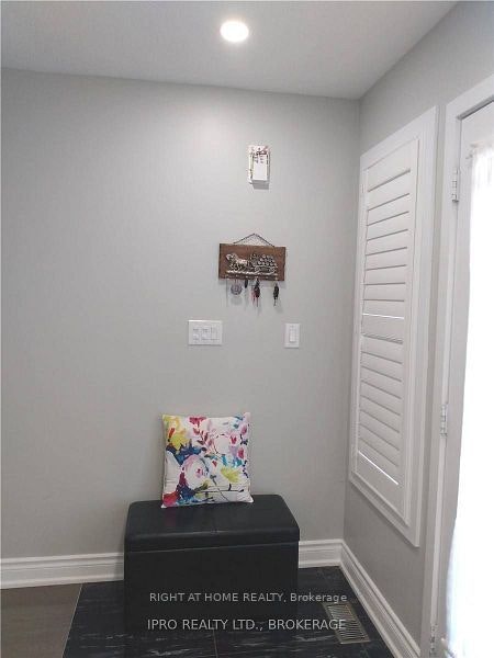 20 Bradshaw Drive Bradshaw Drive, Hamilton, ON, L8J 0K8 - 3