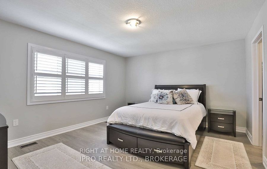 20 Bradshaw Drive Bradshaw Drive, Hamilton, ON, L8J 0K8 - 23