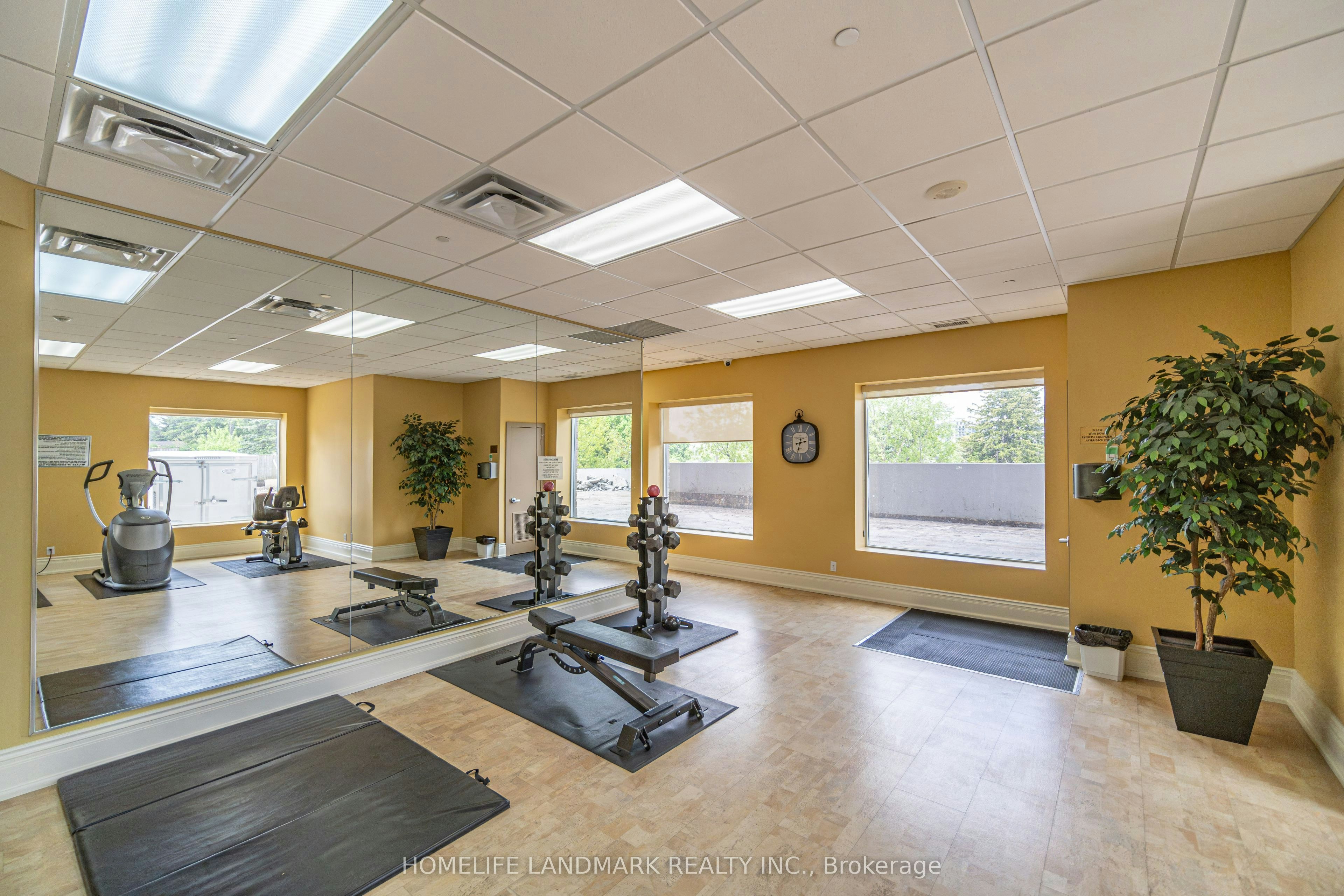 405-223 Erb Street W, Waterloo, ON, N2L 0B3 - 7