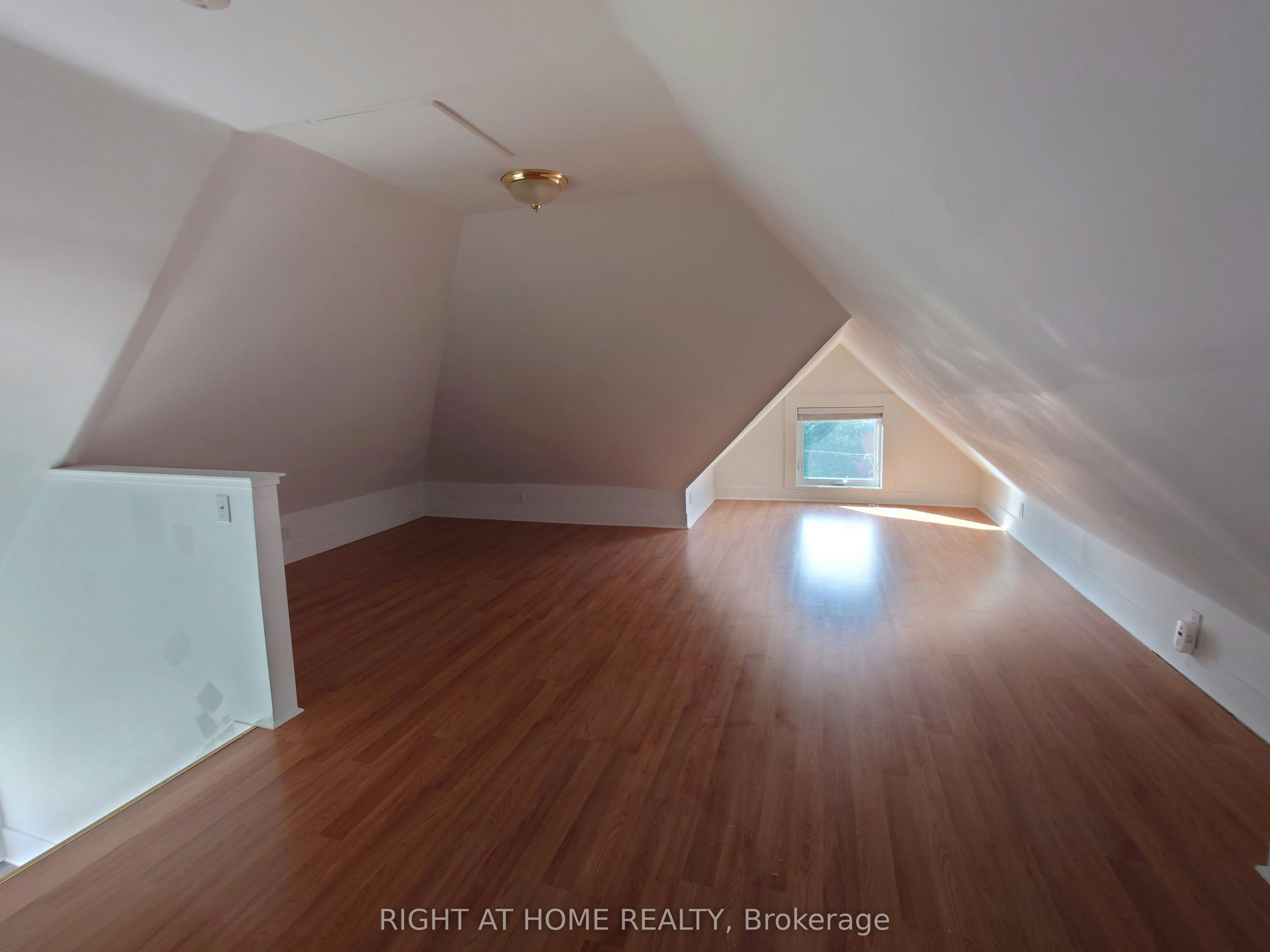 UPPER-117 Wellington Street S, Hamilton, ON, L8N 2R3 - 15