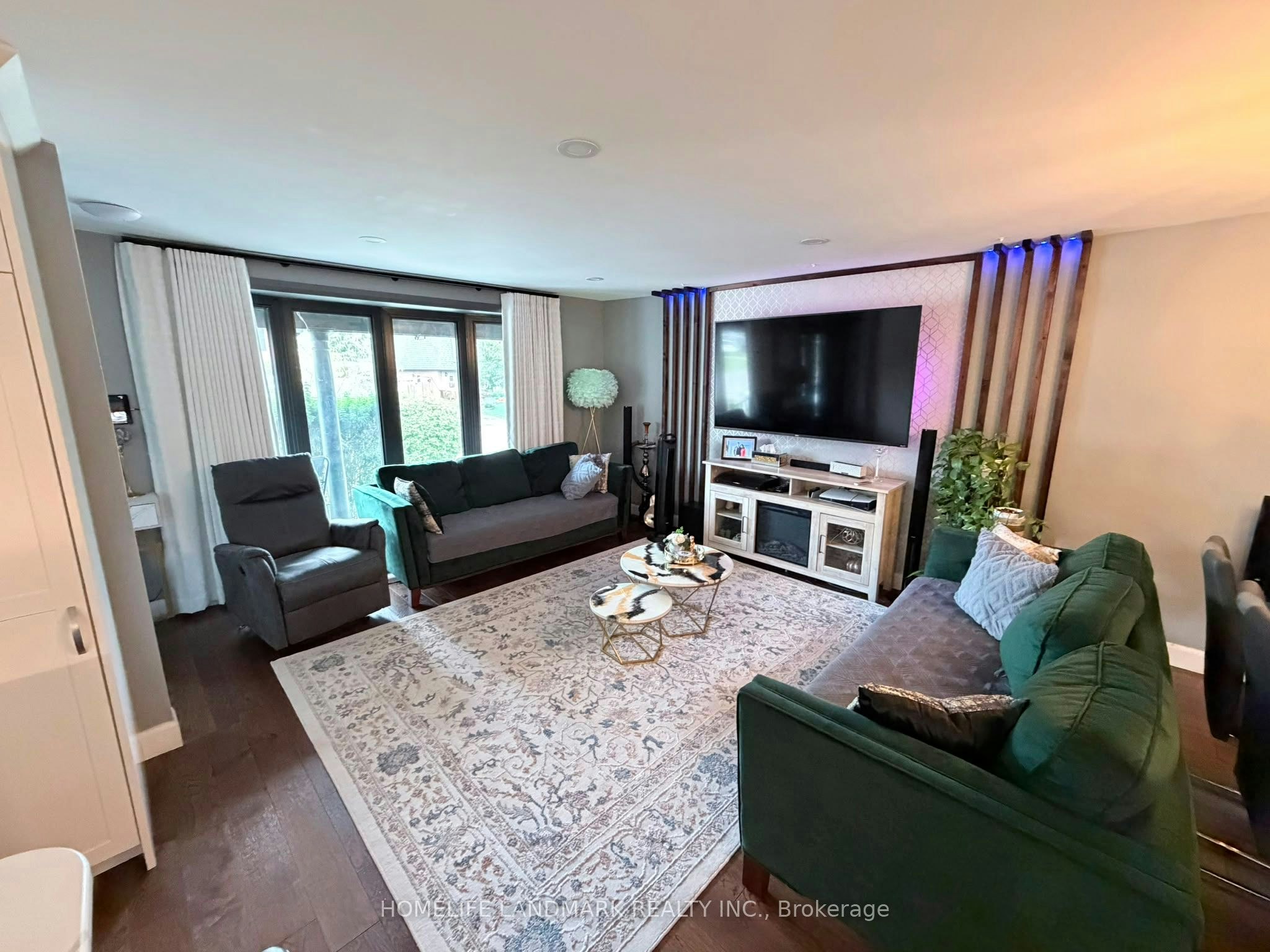 107 Greendale Crescent, Kitchener, ON, N2A 2R5 - 2