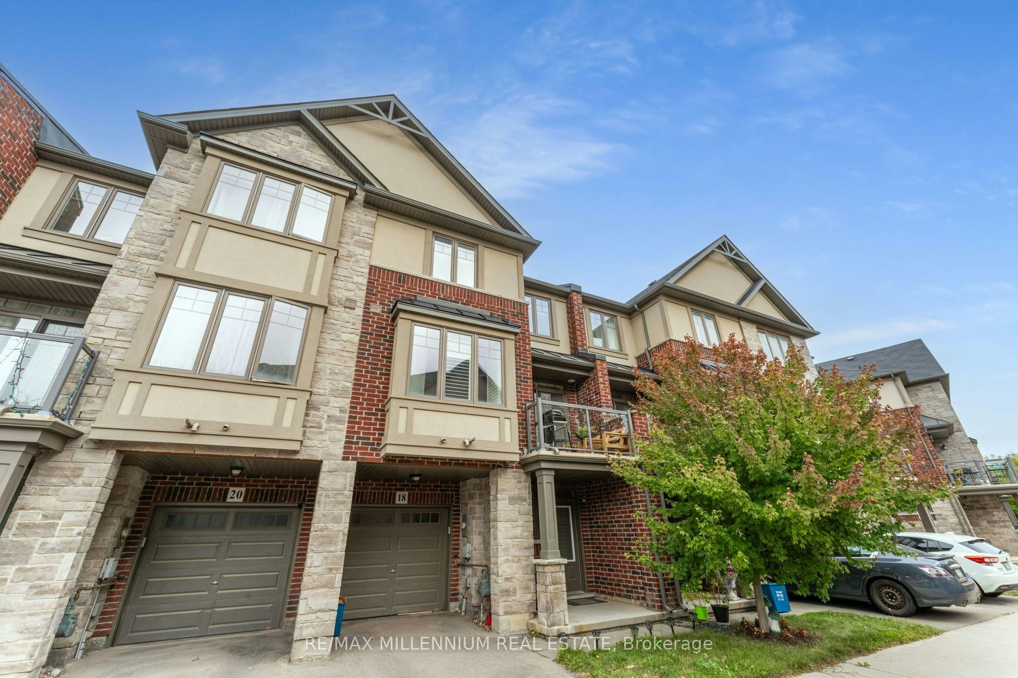 18 Whaley Lane, Hamilton, ON, L9G 0G7 - 2