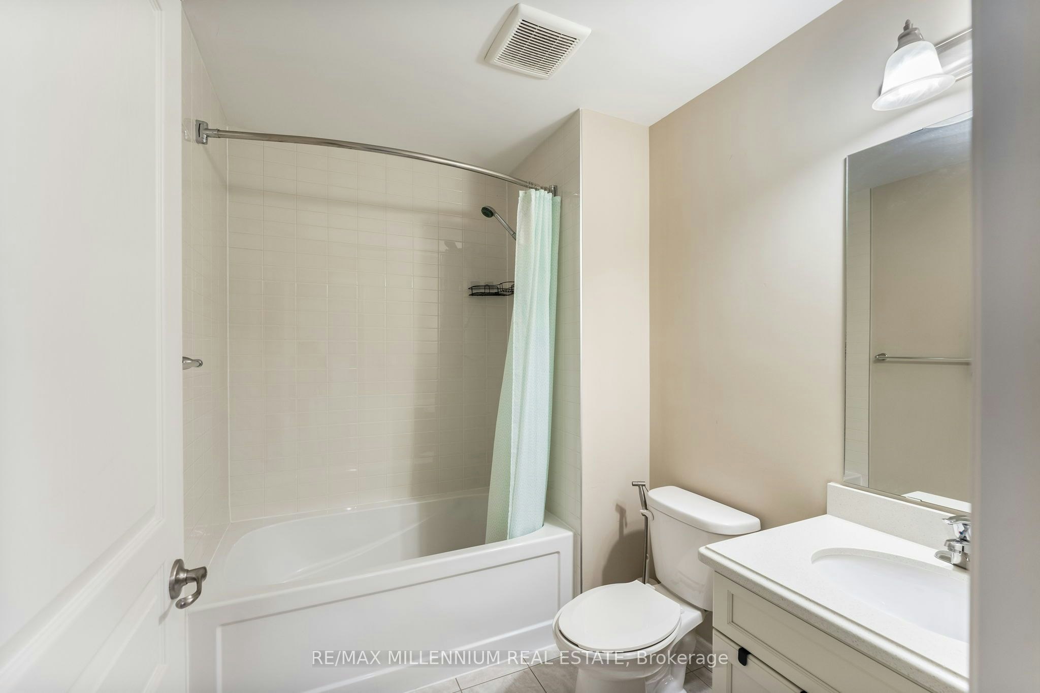 18 Whaley Lane, Hamilton, ON, L9G 0G7 - 26
