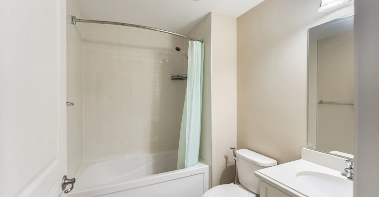 18 Whaley Lane, Hamilton, ON, L9G 0G7 - 26
