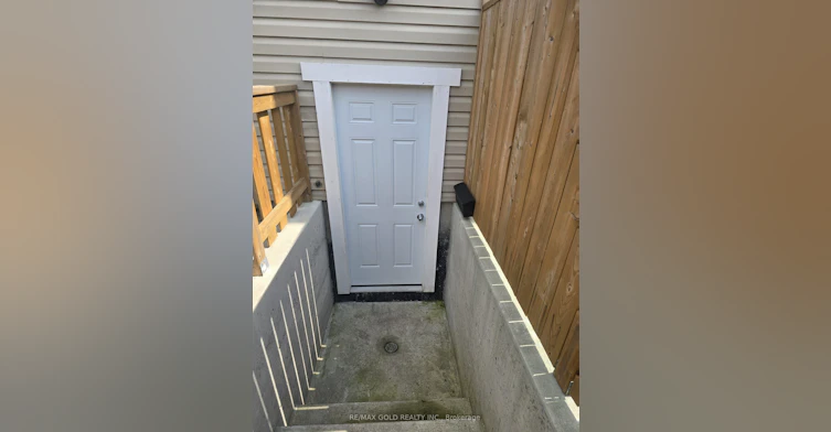 208 English Lane, Brantford, ON, N3T 0J9 - 3