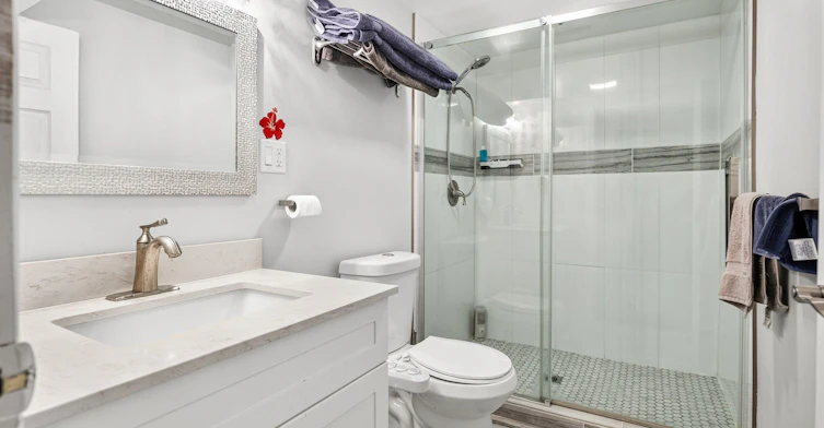 6450 Caledonia (Lower) Street, Niagara Falls, ON, L2G 5A3 - 5