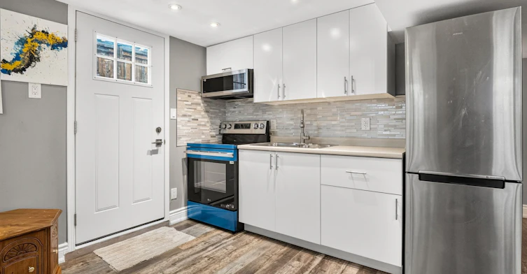 6450 Caledonia (Lower) Street, Niagara Falls, ON, L2G 5A3 - 2