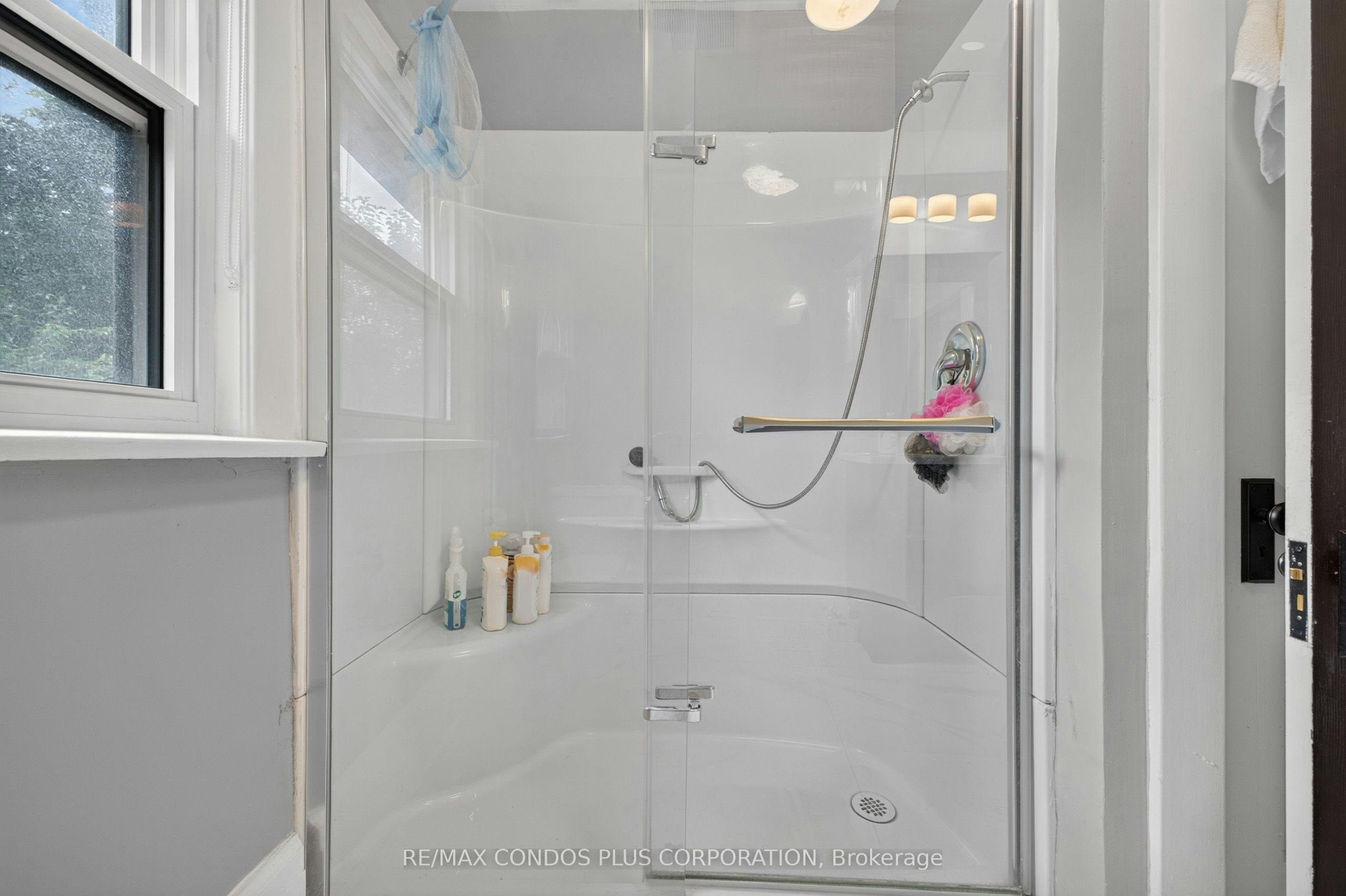 5983 Corwin Avenue, Niagara Falls, ON, L2G 5L4 - 29