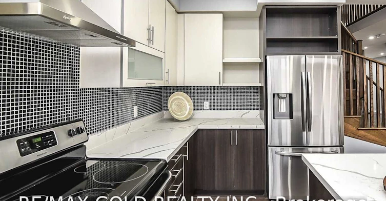 206 Crafter Crescent, Hamilton, ON, L8J 0J1 - 12