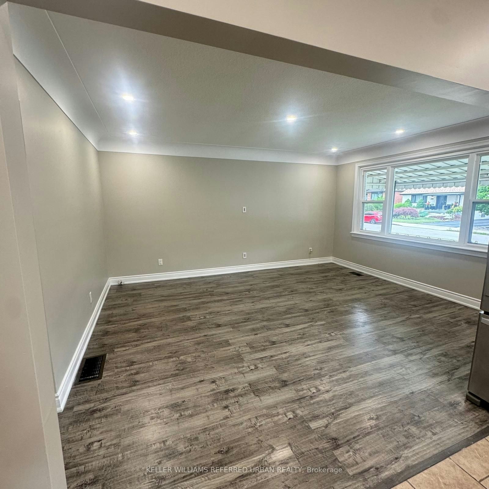 313 East 33rd Street, Hamilton, ON, L8V 3T9 - 5