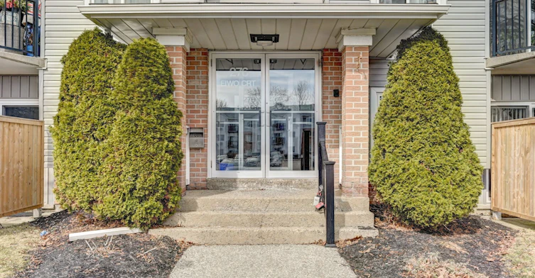 307-276 Eiwo Court, Waterloo, ON, N2K 3M6