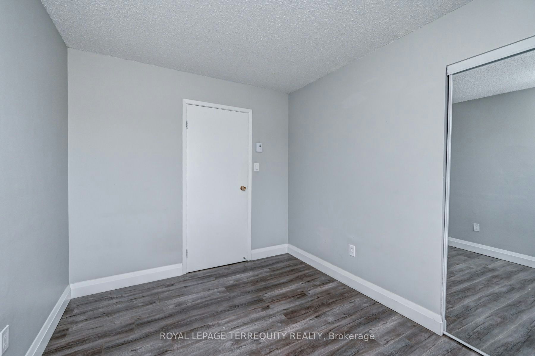 307-276 Eiwo Court, Waterloo, ON, N2K 3M6 - 27