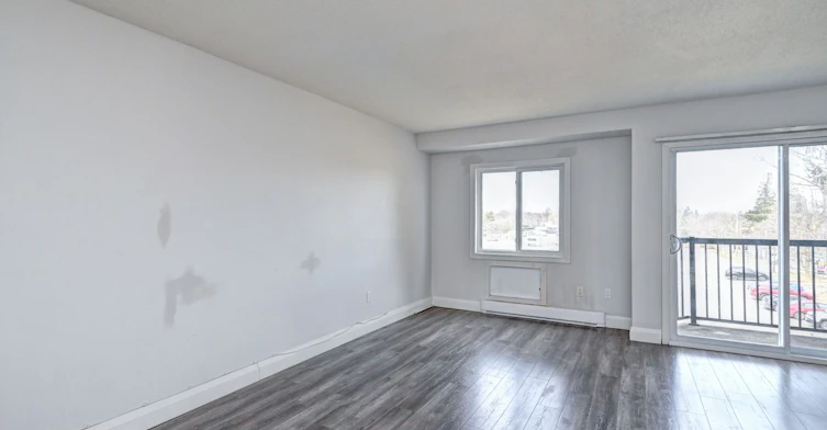 307-276 Eiwo Court, Waterloo, ON, N2K 3M6 - 14