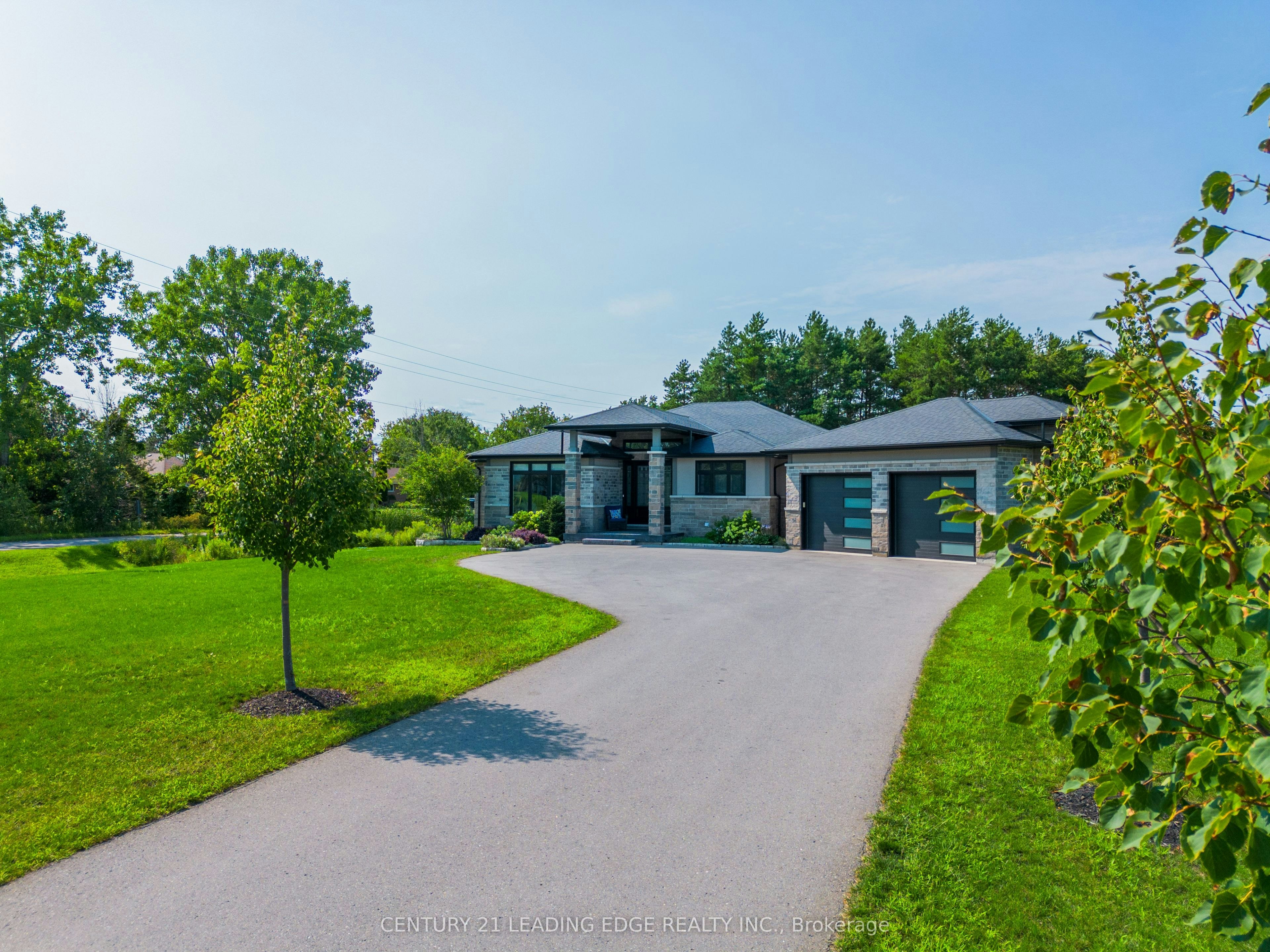 9 Leaside Street, Prince Edward County, ON, K8N 0G1