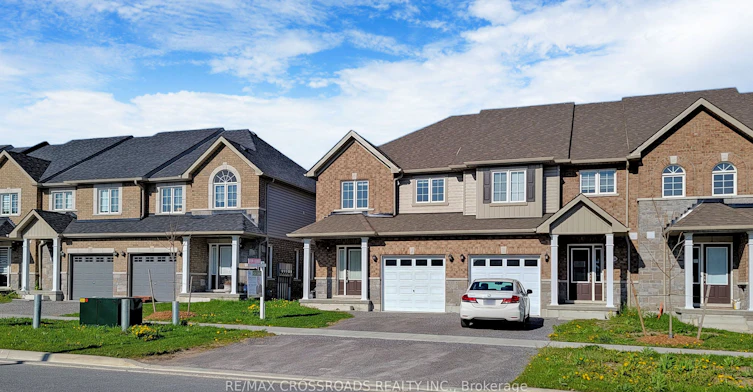 1638 Hetherington Drive, Peterborough, ON, L9L 1Y7 - 2
