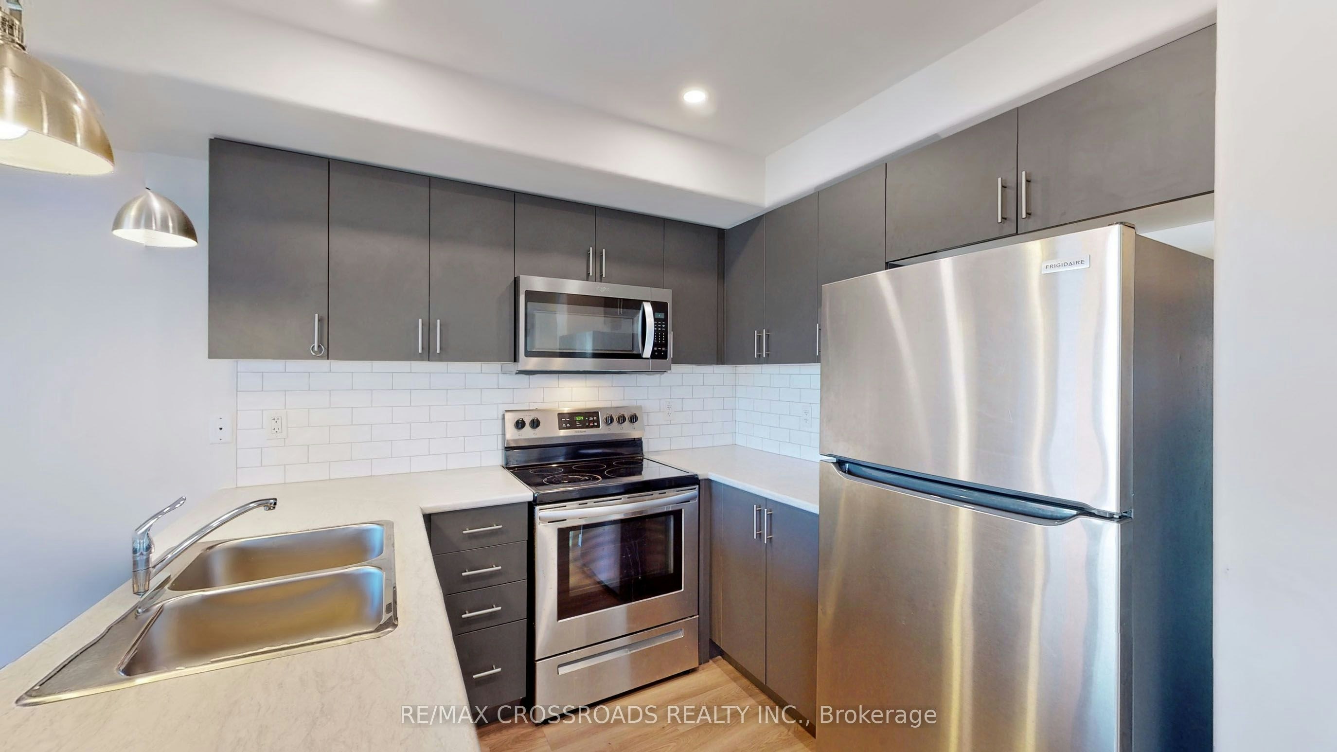 1638 Hetherington Drive, Peterborough, ON, L9L 1Y7 - 16