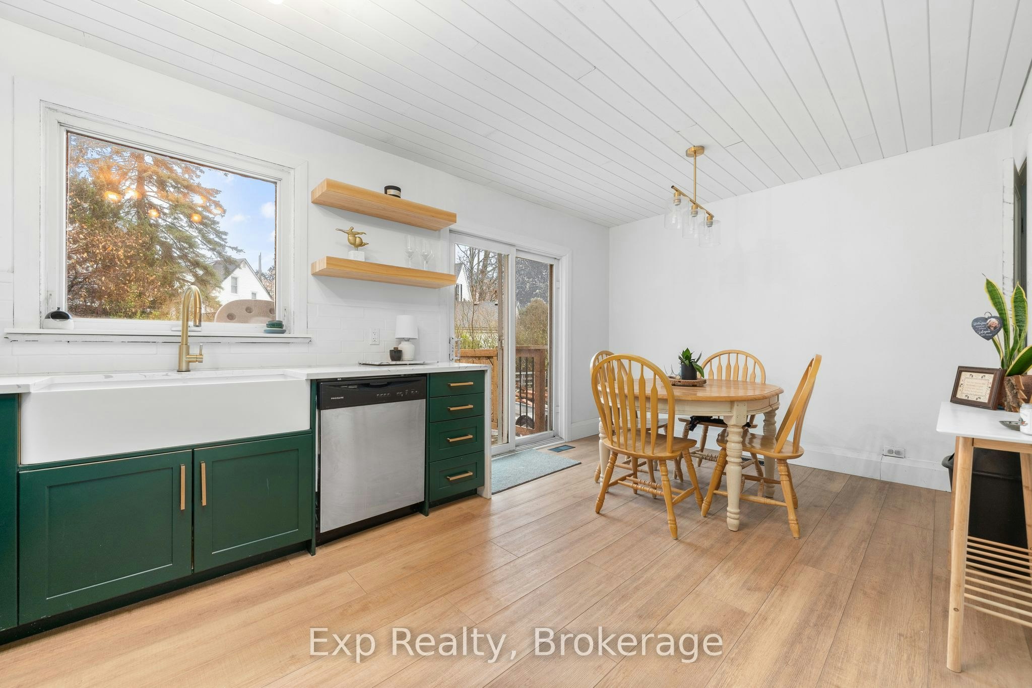 A-297 Victoria Avenue, Belleville, ON, K8N 2C9 - 7