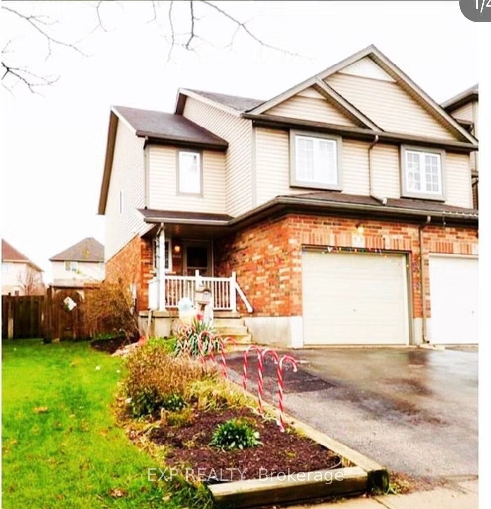 717 Activa Avenue, Kitchener, ON, N2E 4E1