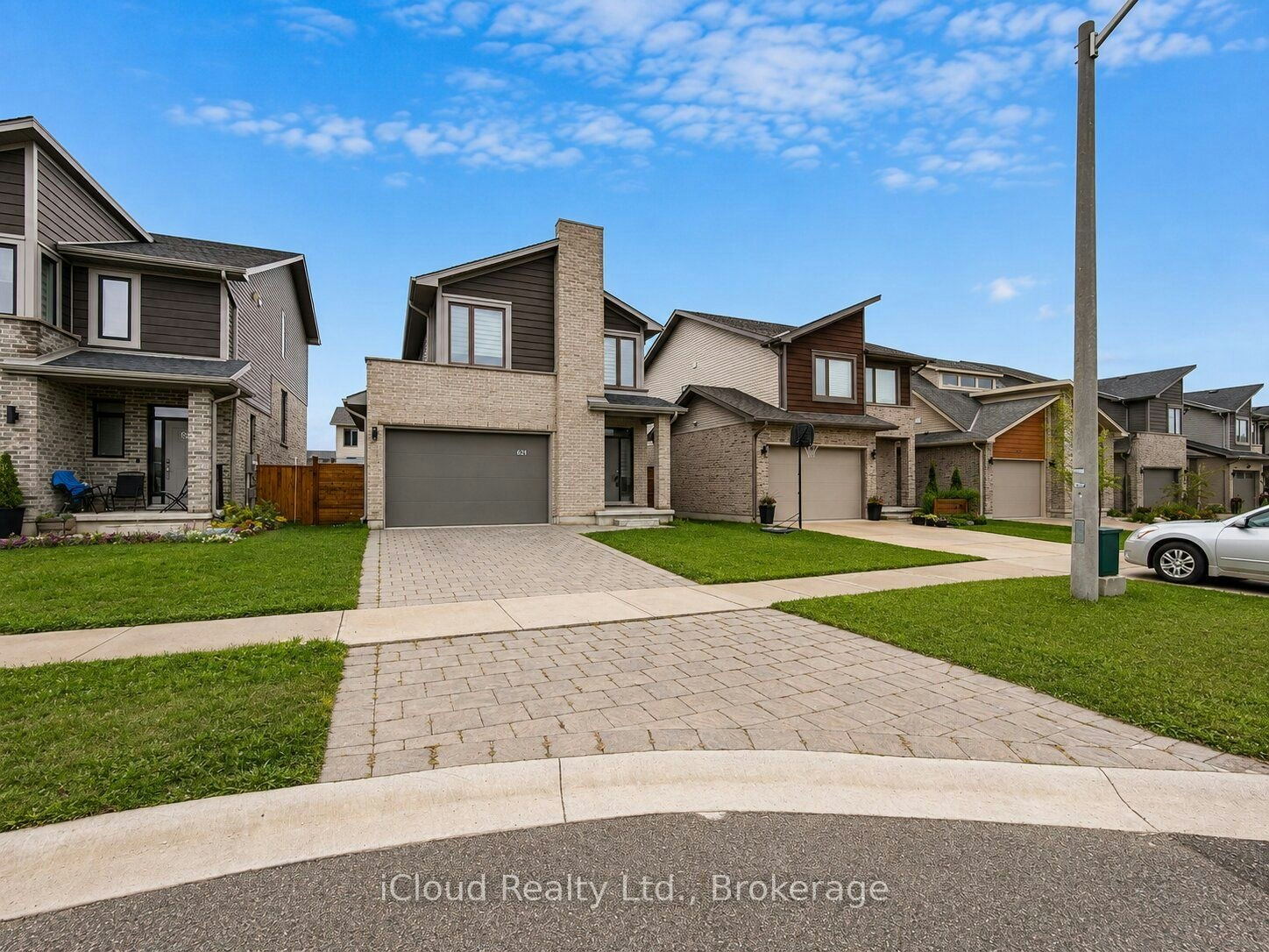527 Chelton Road, London, ON, N6M 0H9