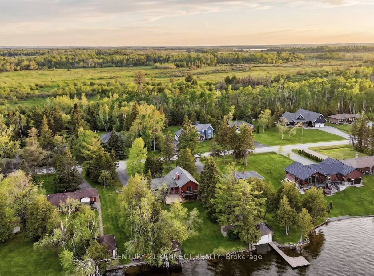 44 Pinewood Boulevard, Kawartha Lakes, ON, K0M 2T0