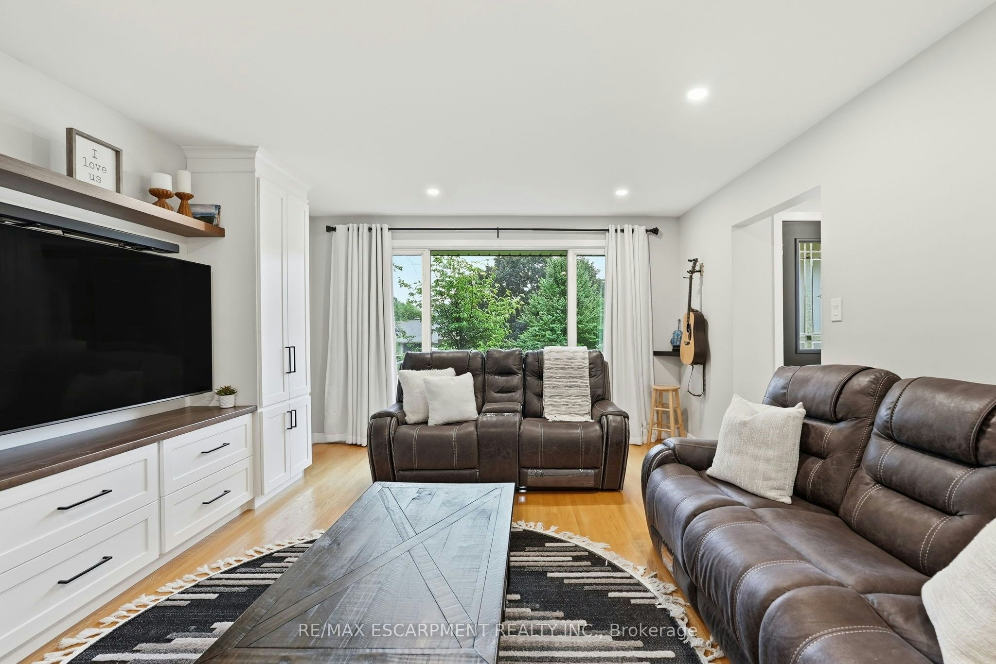 10 Taylor Crescent - 4