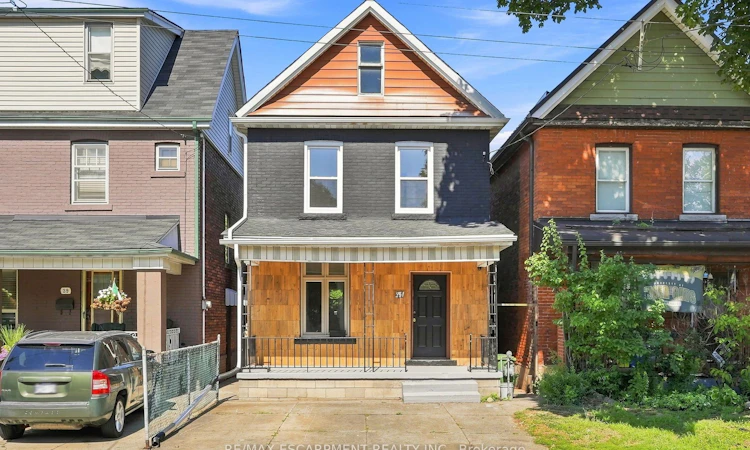 41 Barnesdale Avenue N