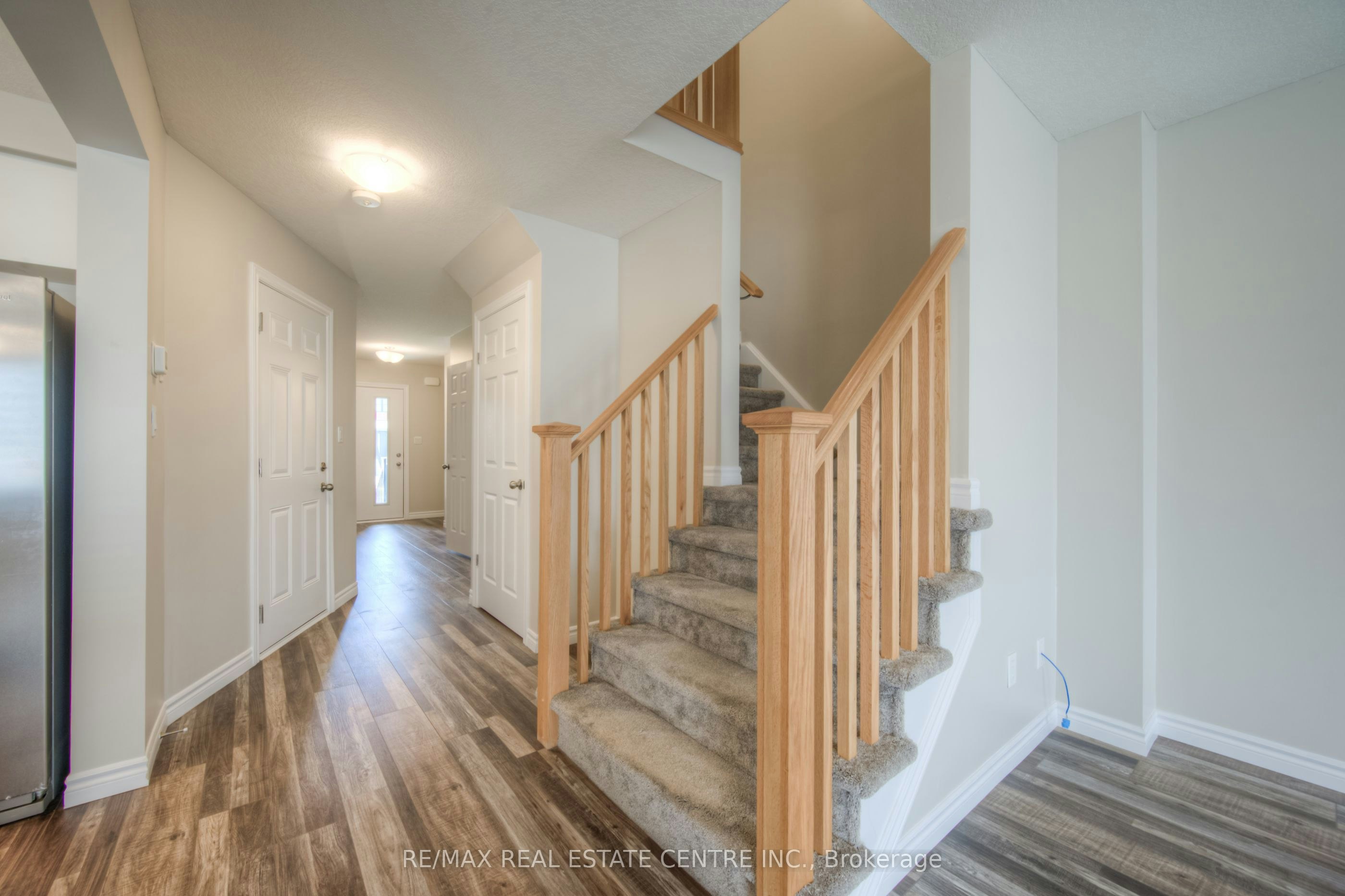 309 Bradshaw Drive, Stratford, ON, N5A 0K2 - 8
