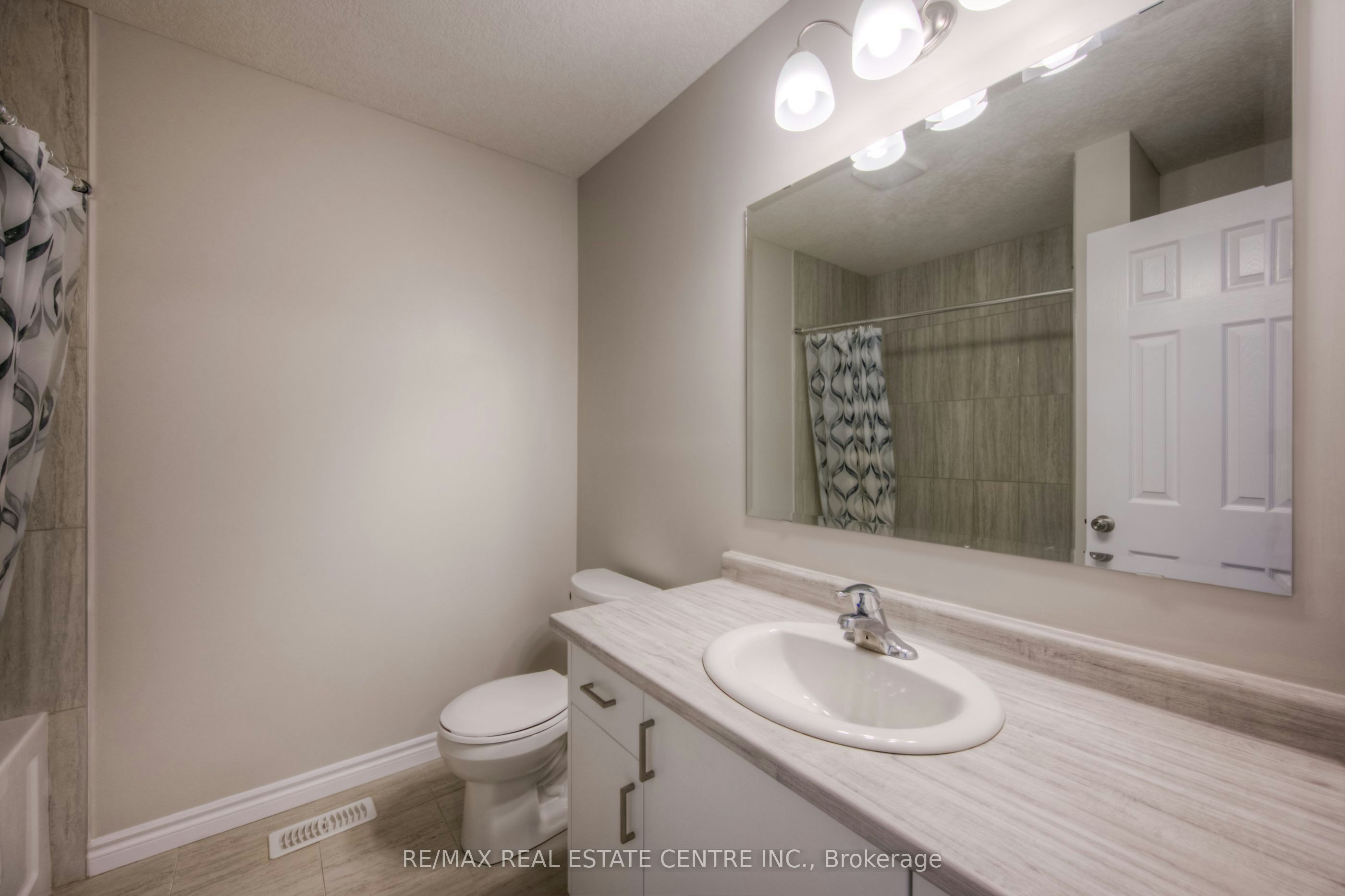 309 Bradshaw Drive, Stratford, ON, N5A 0K2 - 9