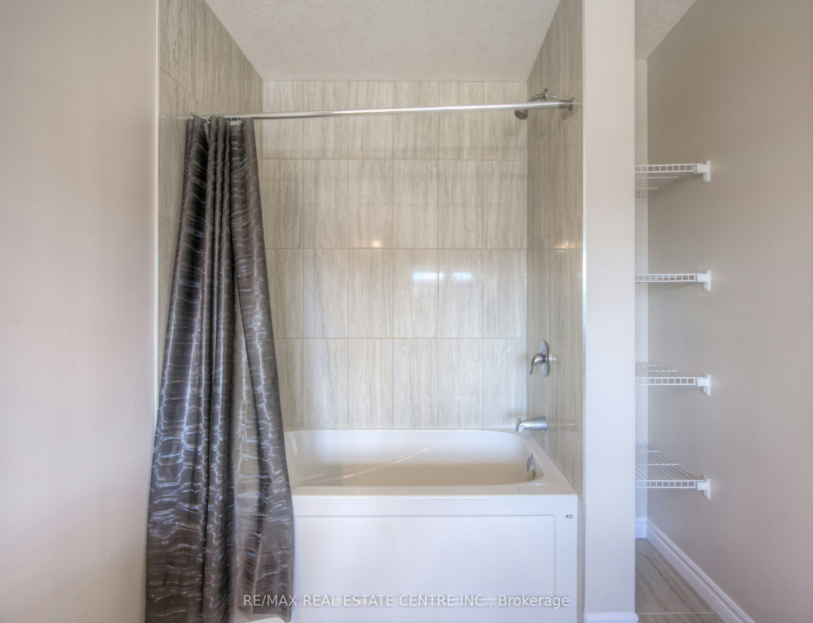309 Bradshaw Drive, Stratford, ON, N5A 0K2 - 17