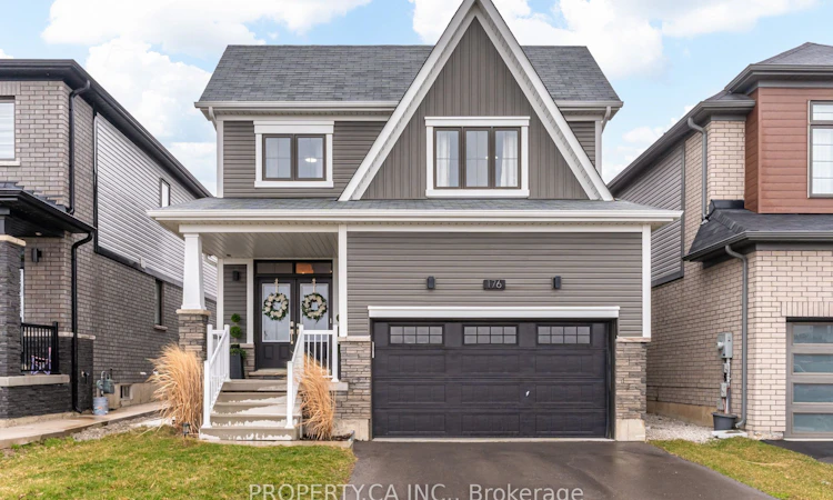 176 Whithorn Crescent