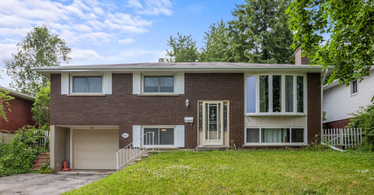 Upper-695 Glen Forrest Boulevard, Waterloo, ON, N2L 4K7 - 2