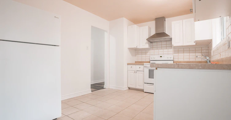 Upper-695 Glen Forrest Boulevard, Waterloo, ON, N2L 4K7 - 8